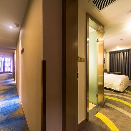 Holiday Inn Express Chengdu Jinniu By Ihg Esterno foto