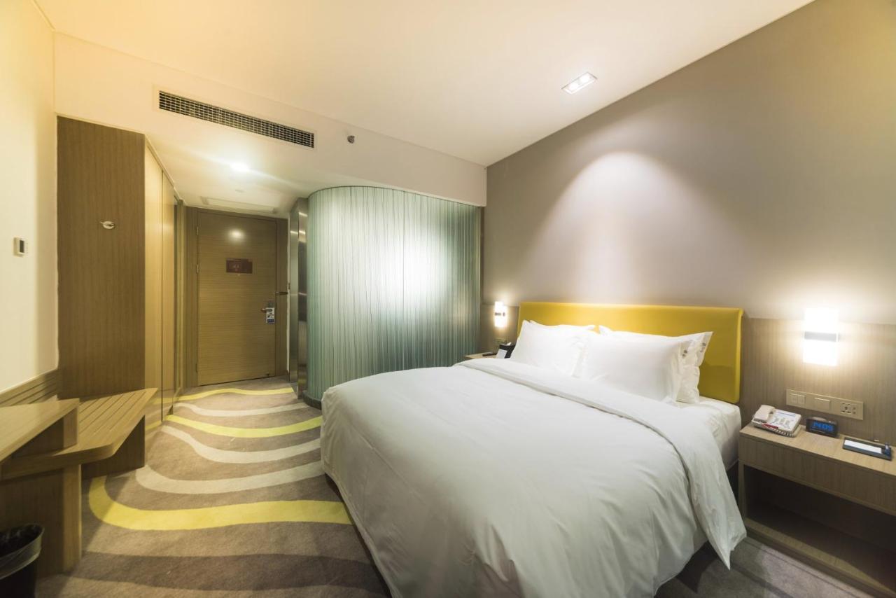 Holiday Inn Express Chengdu Jinniu By Ihg Esterno foto